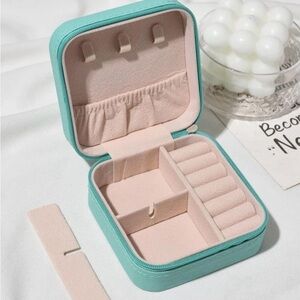 Travel vacation small jewelry box